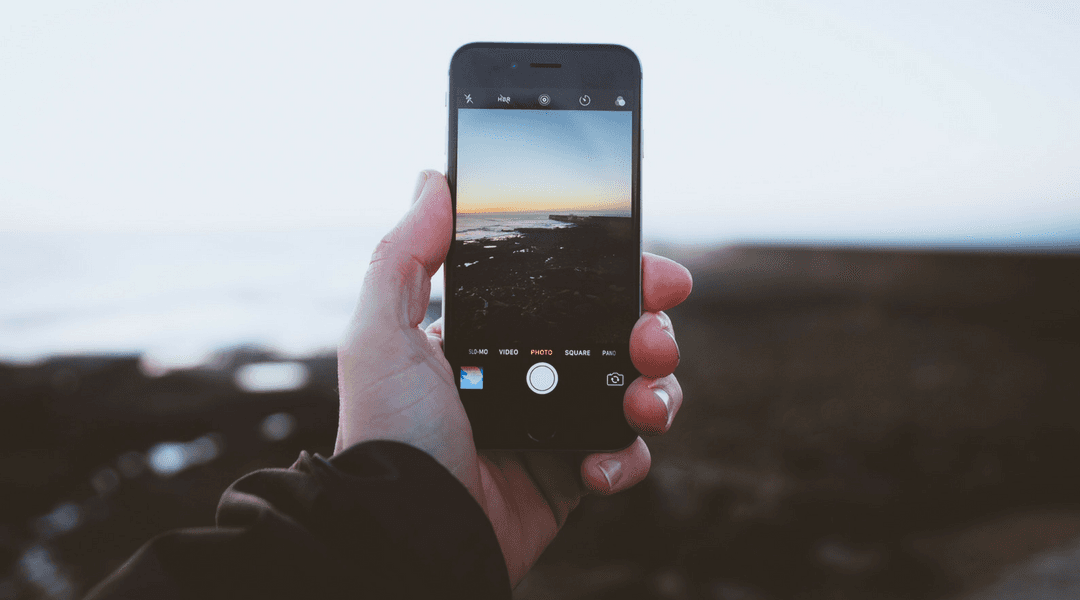 How to Make an Epic Road Trip Playlist You Won’t Get Tired Of